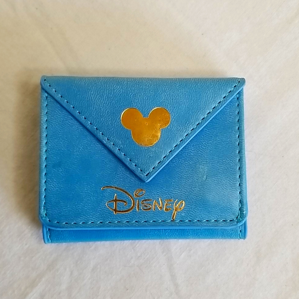 COPY - Disney wallet
